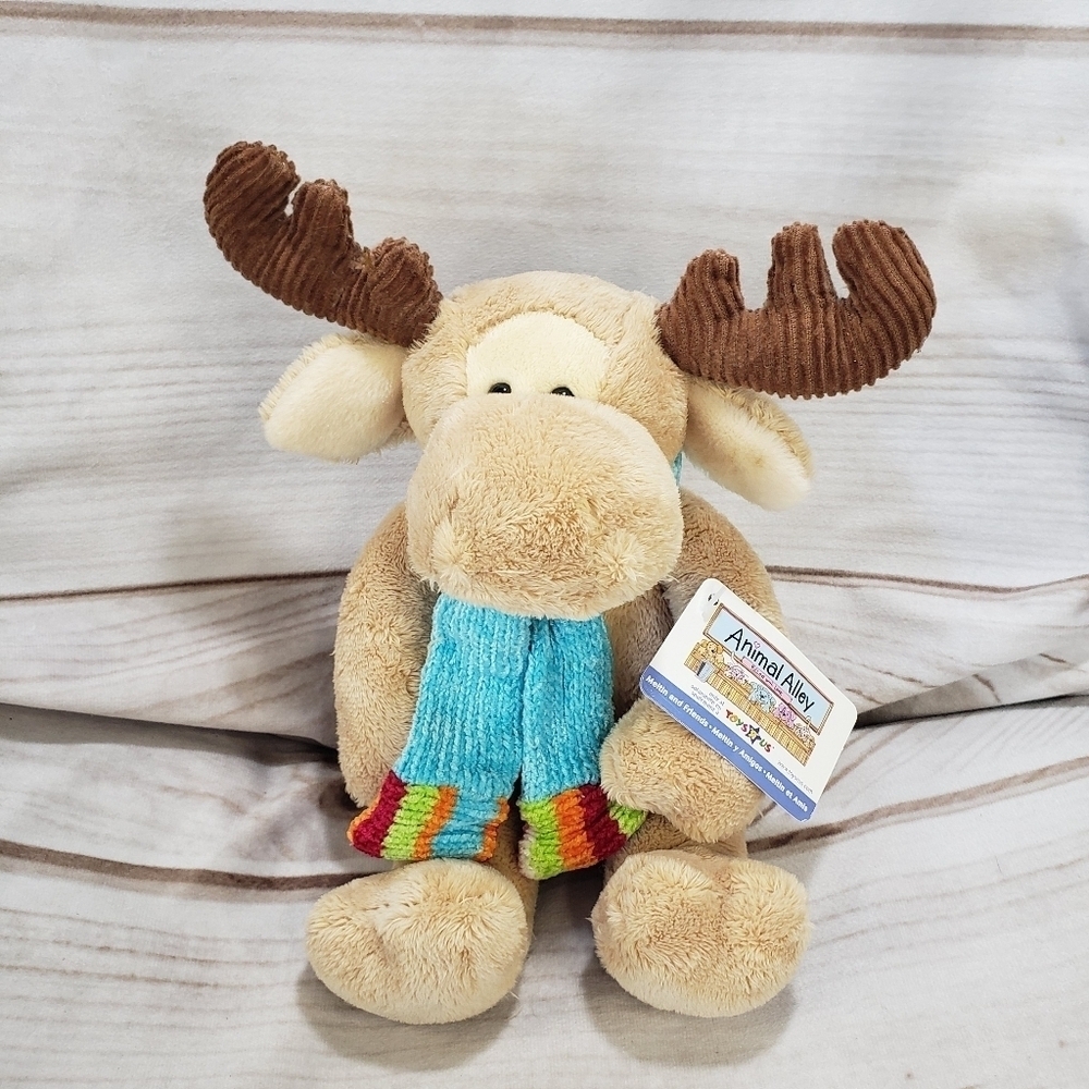 Animal Alley Tan Moose with Scarf Toys R Us Christmas Winter 9 Inch 2000